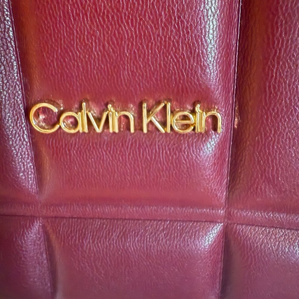 Calvin Klein Noa Quilted Vegan leather Burgandy Tote Bag - Picture 9 of 13